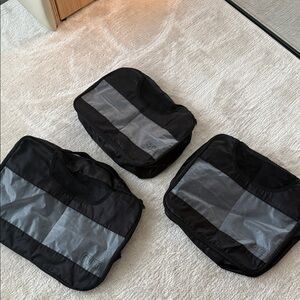 Black Travel Organizer Set